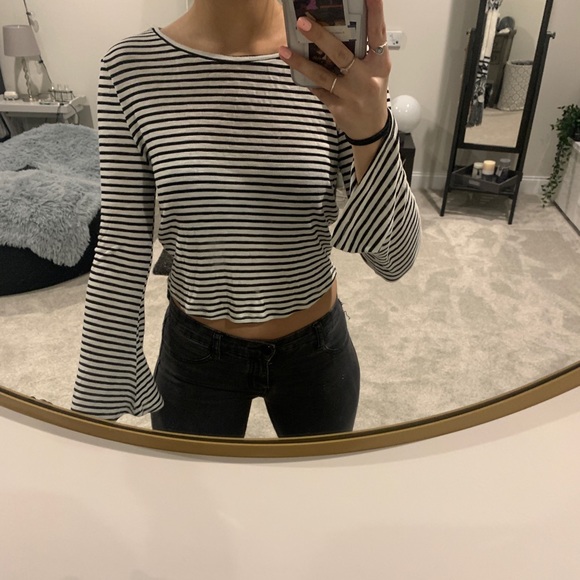 Cotton On Tops - Cotton on flared sleeves top